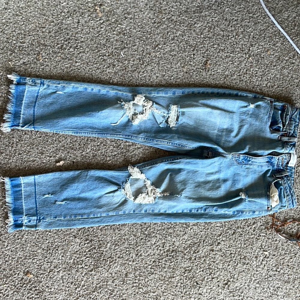 COPY - Abercrombie and fitch high rise Curve Lovemom jeans